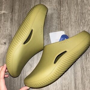 Crocs Green Mellow Recovery Clog